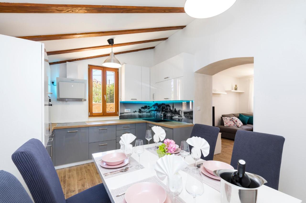 Vacation House Orange Veli Losinj Luaran gambar