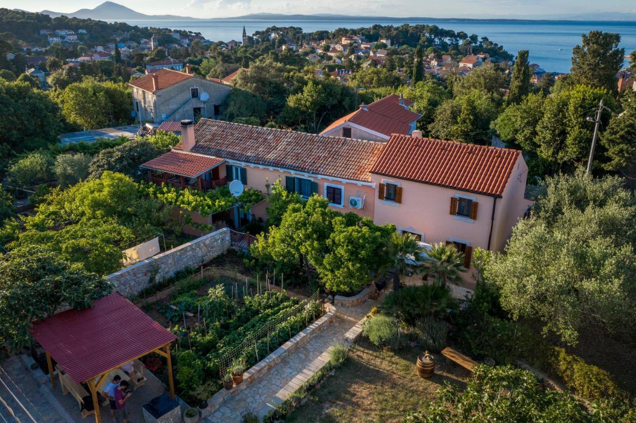 Vacation House Orange Veli Losinj Luaran gambar